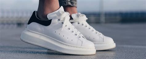 Alexander McQueen sneakers: le scarpe simili alle .